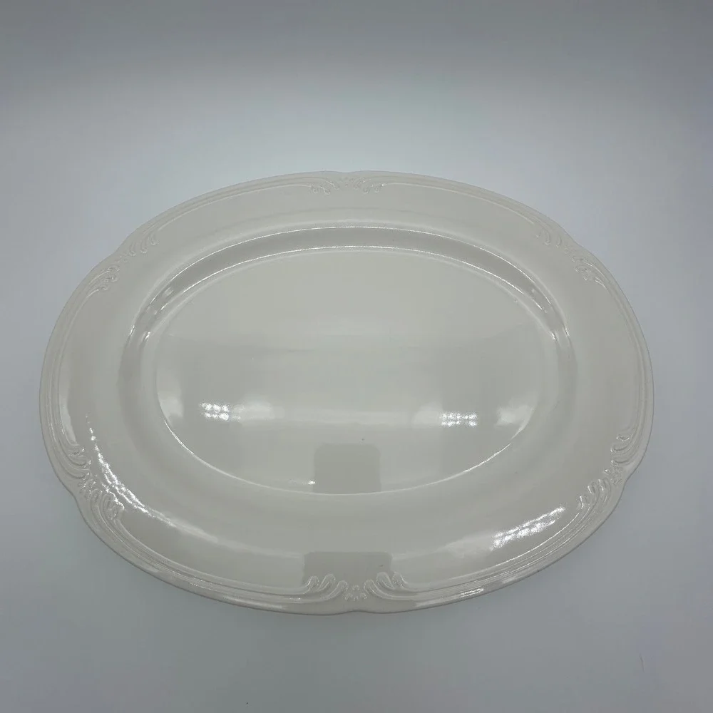 Pfaltzgraff Filigree White Stoneware 14.5 Inch Oval Serving Platter Scalloped